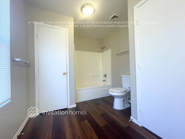 Building Photo - 6030 S Wilson Dr