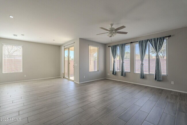 Building Photo - 25812 N 162nd Dr