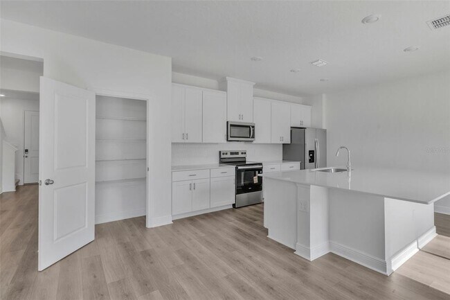 Building Photo - 1852 Archer Dr