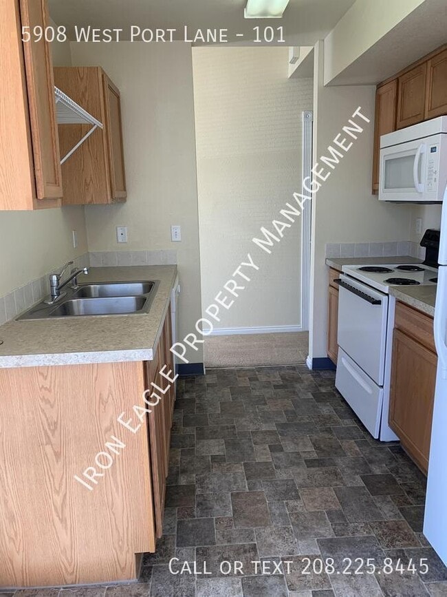 Building Photo - 5908 W Prt Ln