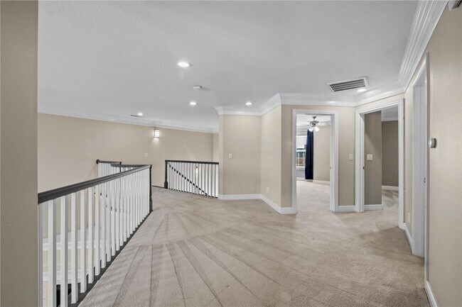 Building Photo - 6683 W Valley View Rd