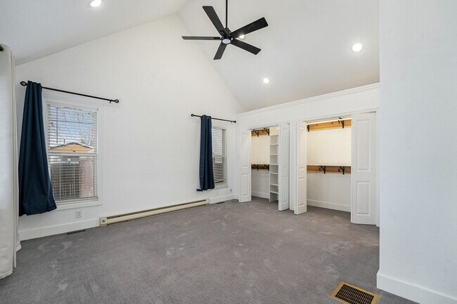 Building Photo - 4 Bed 2.5 Bath Available Now in Sloans Lake!