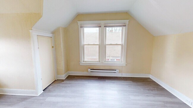 Building Photo - 2681 E 126th St