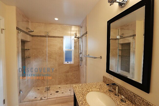 Building Photo - Coming Soon! 4 Bedroom Montclair Home with...