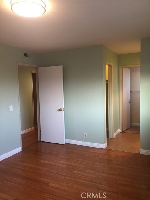 Building Photo - 1817 Cam Viejo