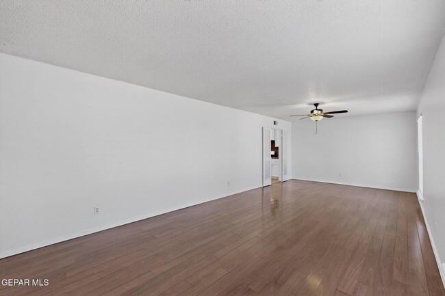 Building Photo - 1509 Lost Padre Mine Dr