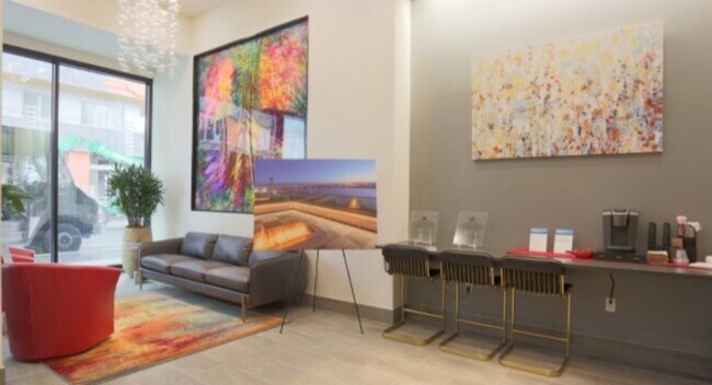 Building Photo - 111 Parkway Pl