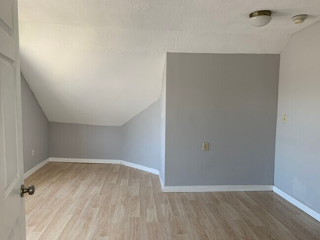 Bedroom - 568 Main St
