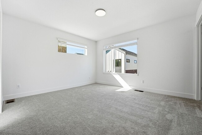 Building Photo - Park Meadows location near Lone Tree in the heart of Inverness. Easy access to Centennial Jetport