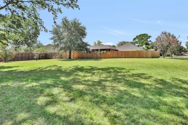 Building Photo - 101 April Point Pl