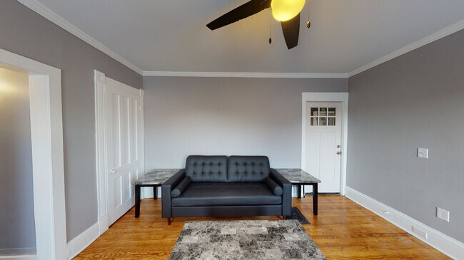Building Photo - 107 Comstock Ave