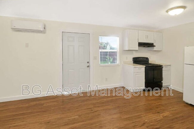 Building Photo - 961 Barkley Ct