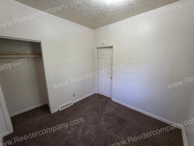 Building Photo - 921 Wilcox St