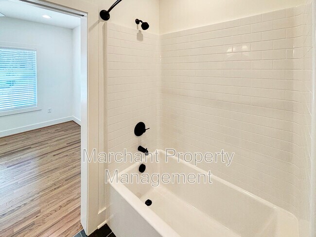 Building Photo - 3715 Greenpond Rd
