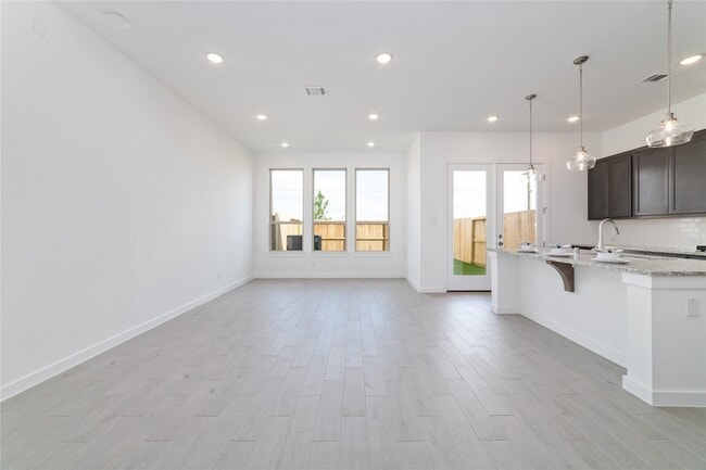 Building Photo - 6559 Scarlet Pond Ln