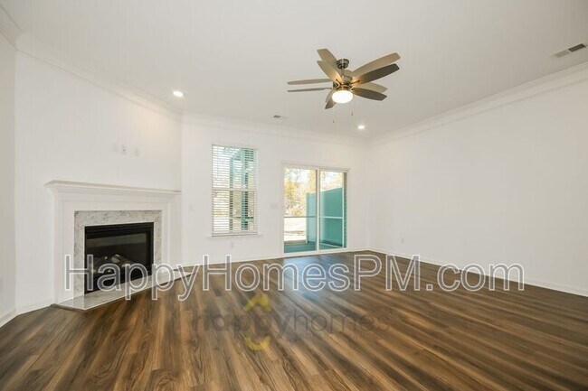 Building Photo - 134 Alpine Rd