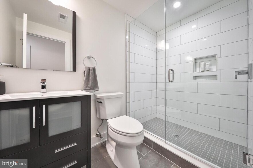 Lower Bathroom 1 - 909 N 20th St