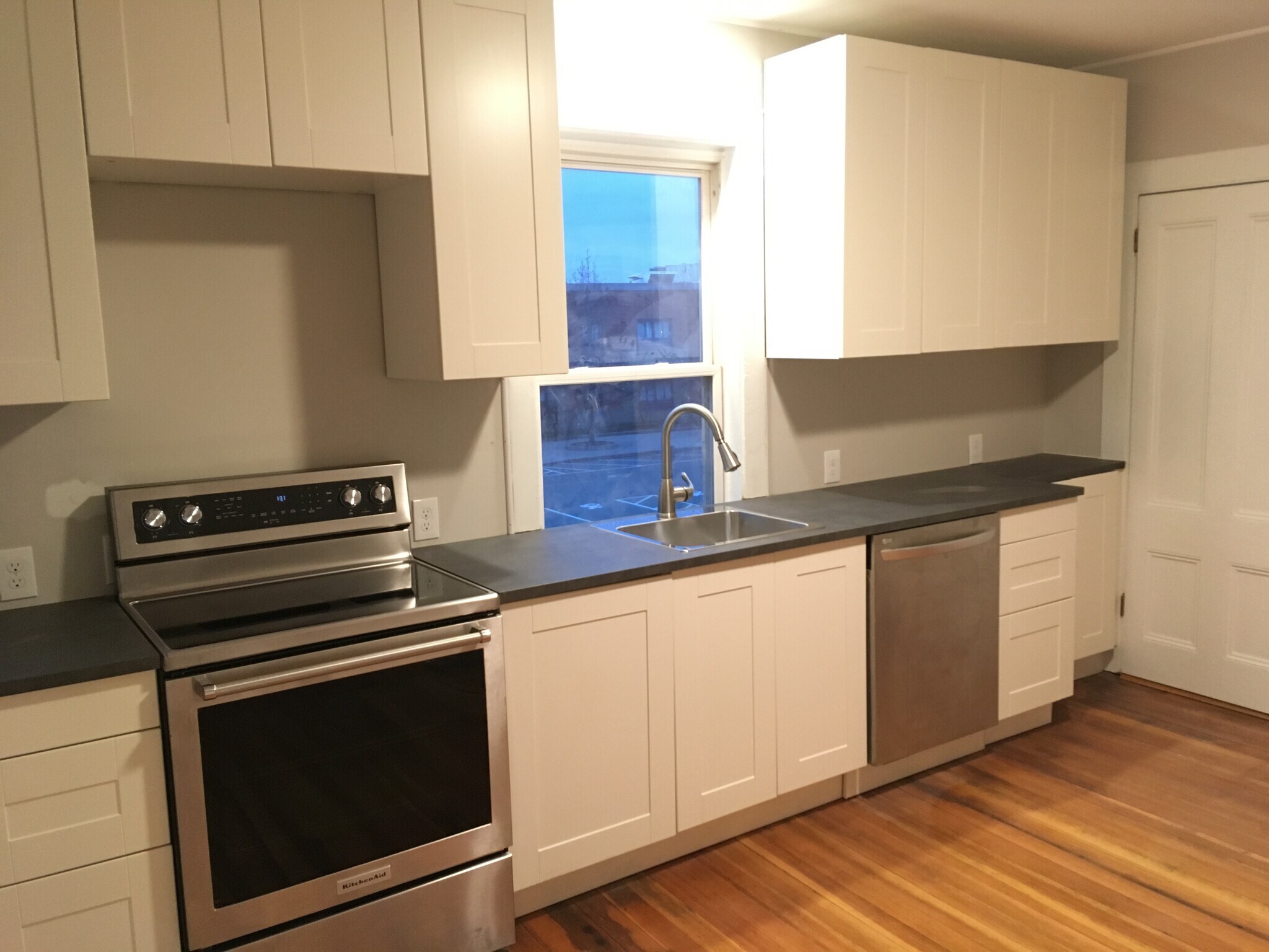 Kitchen - 8 Skerry St