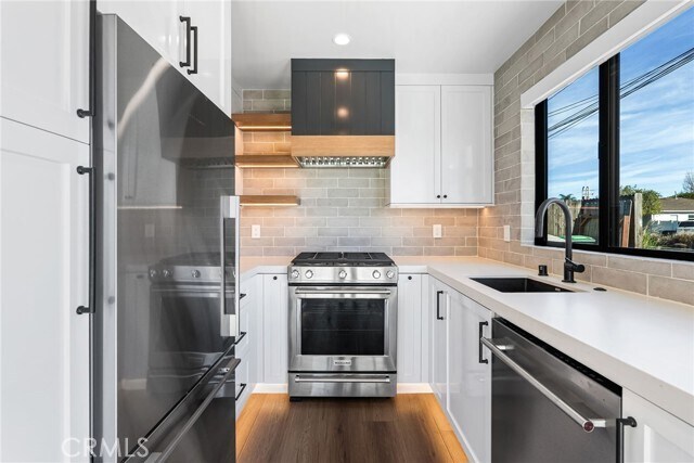 Building Photo - 251 Costa Mesa St