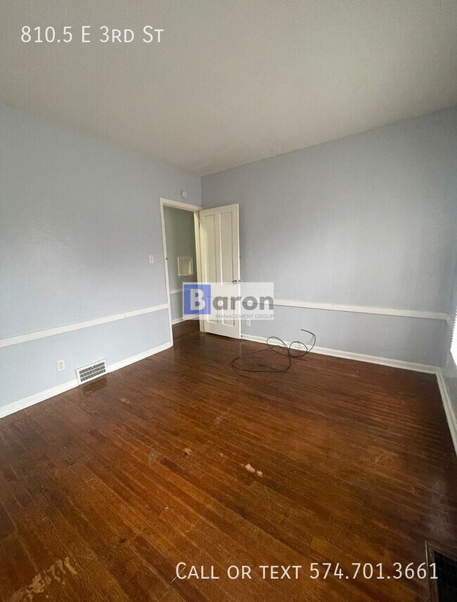 Building Photo - 810.5 E 3rd St