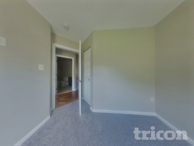 Building Photo - 1711 Crimson Pl