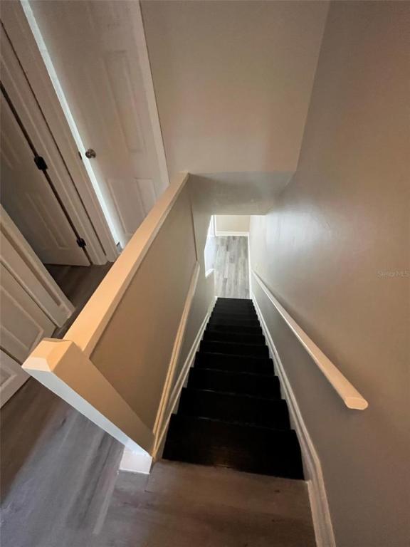 Building Photo - 705 Russell Ln