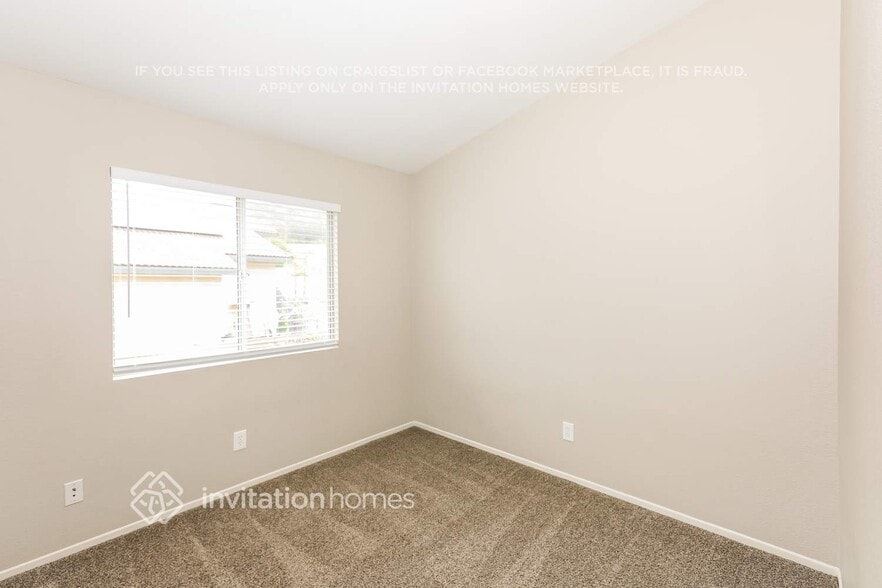 Building Photo - 27451 Echo Canyon Ct