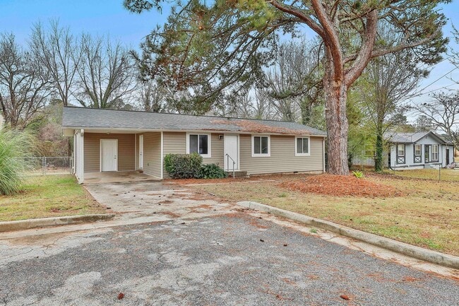 Building Photo - Cozy 3bd/1ba in Hampton.