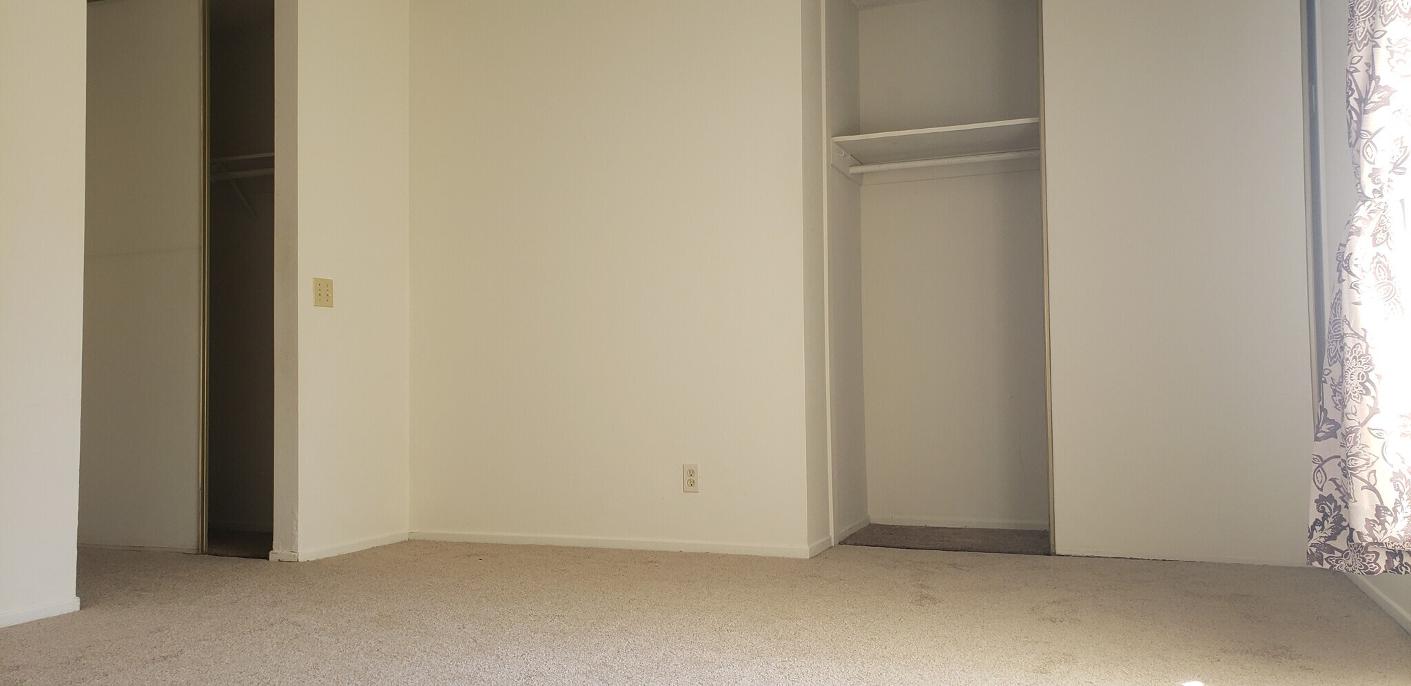 Master bedroom - 725 Windwood Dr