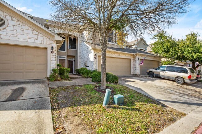 Primary Photo - 3300 Forest Creek Dr