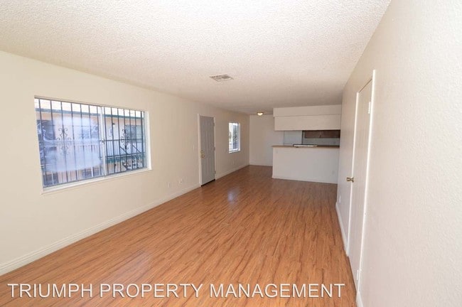 Building Photo - 3431 E Cheyenne Ave