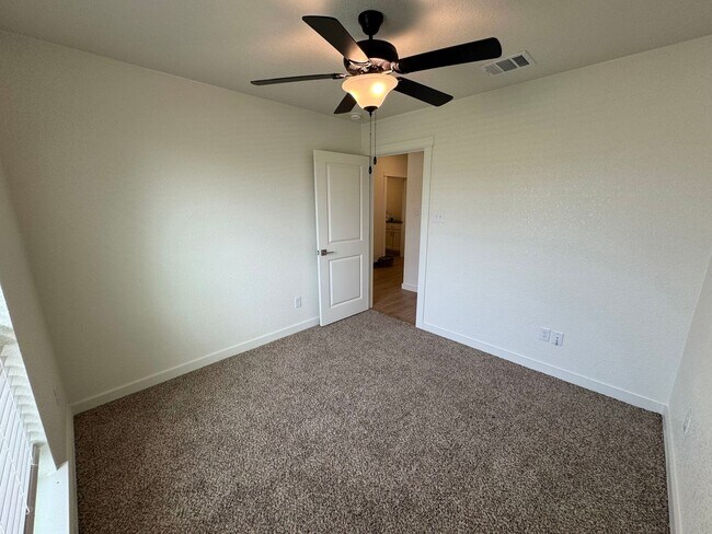 Building Photo - 4-Bedroom House for Rent in Temple