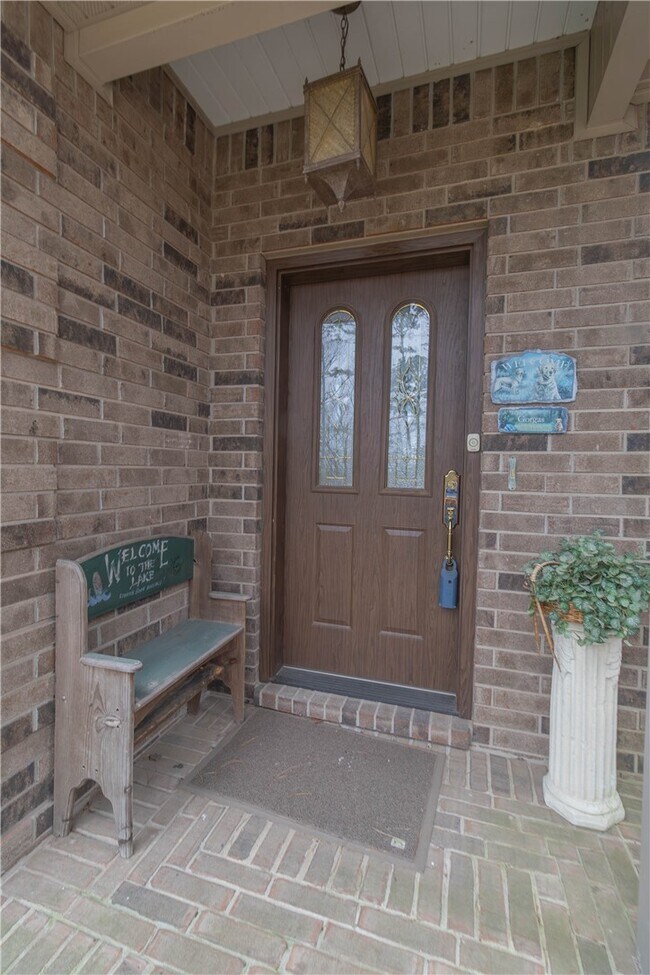 Building Photo - 20781 Low Gap Rd