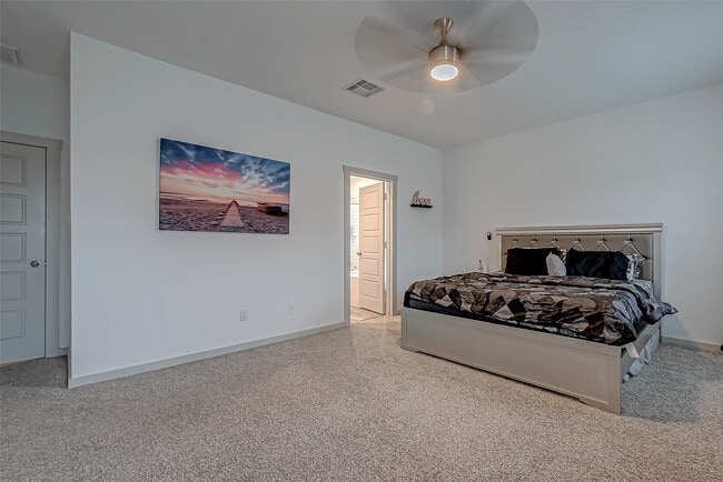 Building Photo - 6850 Amber Clf Ln