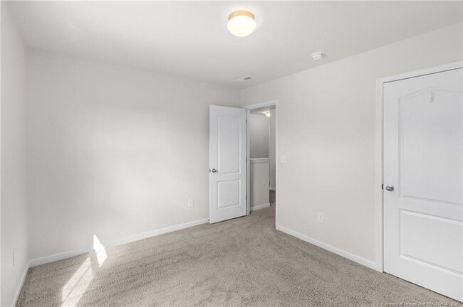 Building Photo - 129 Chinook Ln