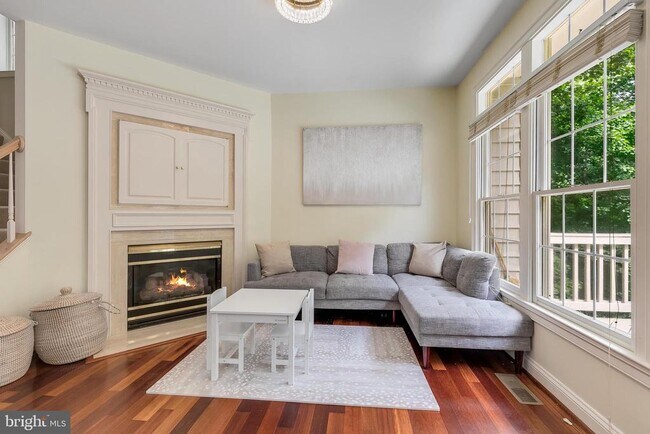 Building Photo - 11426 Summer House Ct