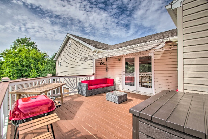 Building Photo - 703 10th St