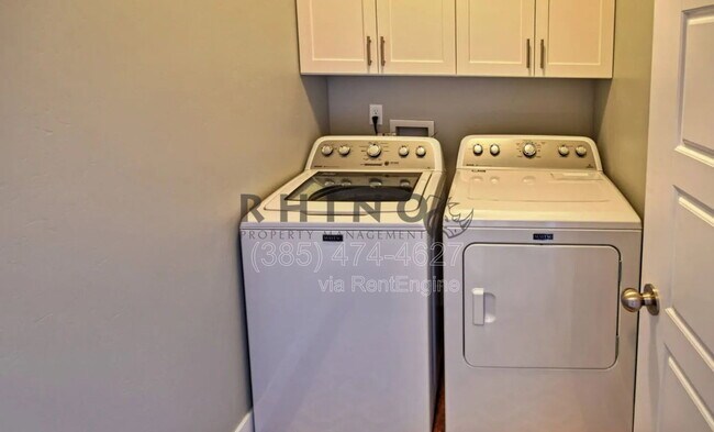 Building Photo - 7478 N Hutch Ln