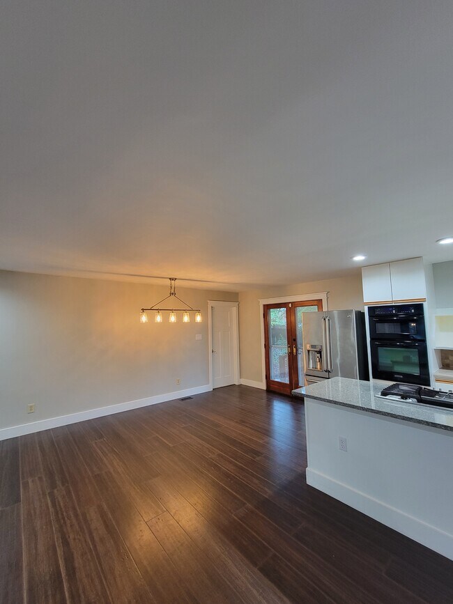 Building Photo - 268 Waxhaw Dr