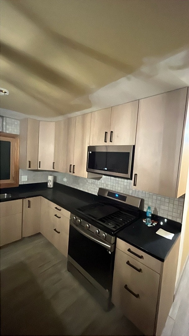 Building Photo - 711 N Northwest Hwy