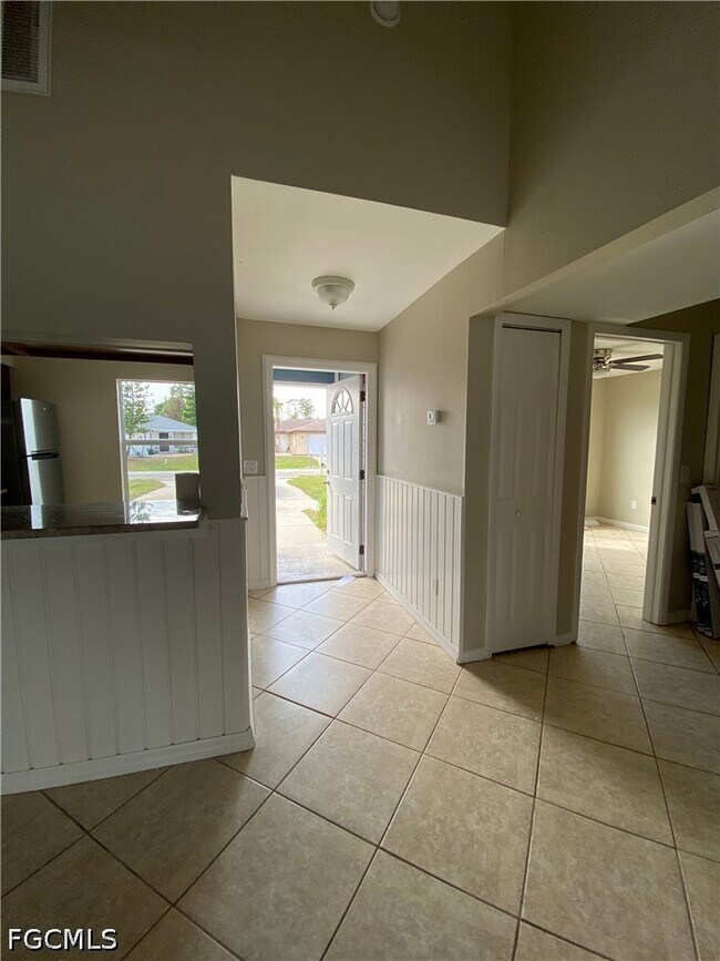 Building Photo - 17407 Ellie Dr