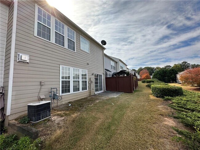 Building Photo - 3613 Gainesway Trace