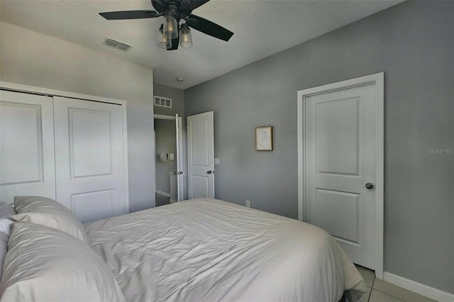 Building Photo - 2087 Emerald Springs Dr