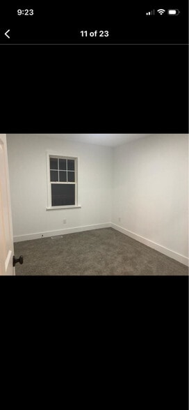 Building Photo - 203 Mill Creek Rd