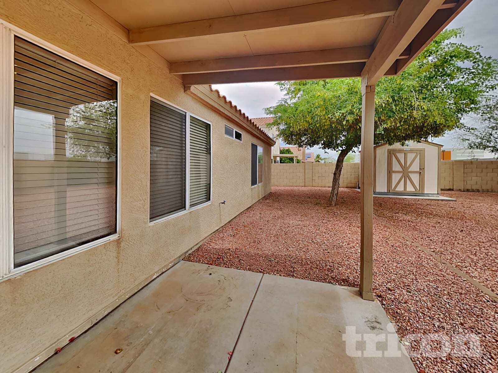 Building Photo - 5521 N 103rd Dr