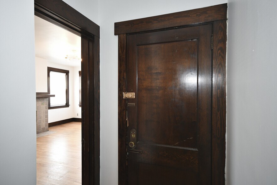 Hallway closet - 2017 West St