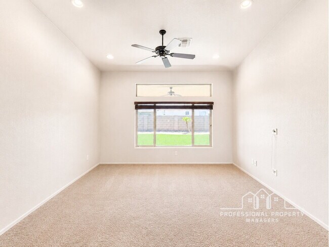Building Photo - "Spacious 4-Bedroom, 2-Bathroom SOLAR Home in Mesa del Sol!"