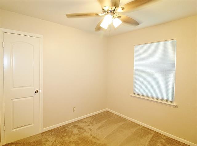 Building Photo - 1110 S Hall St