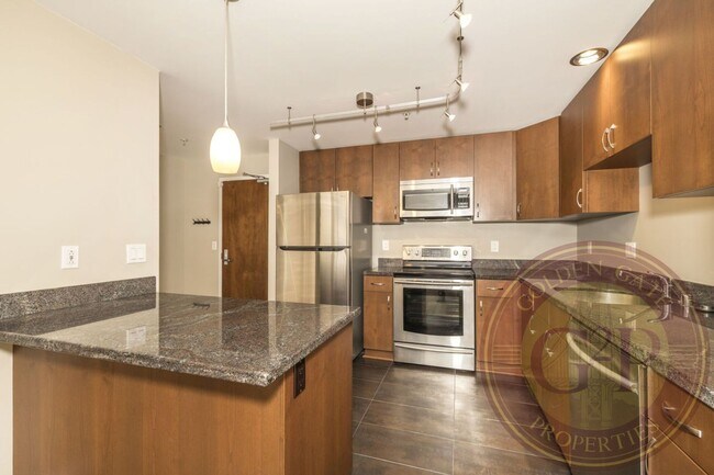 Building Photo - SoMa - 1 BR, 2 BA Loft 975 Sq. Ft. - 3D Vi...