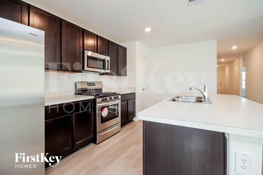 Building Photo - 24143 Becker Hollow Ln